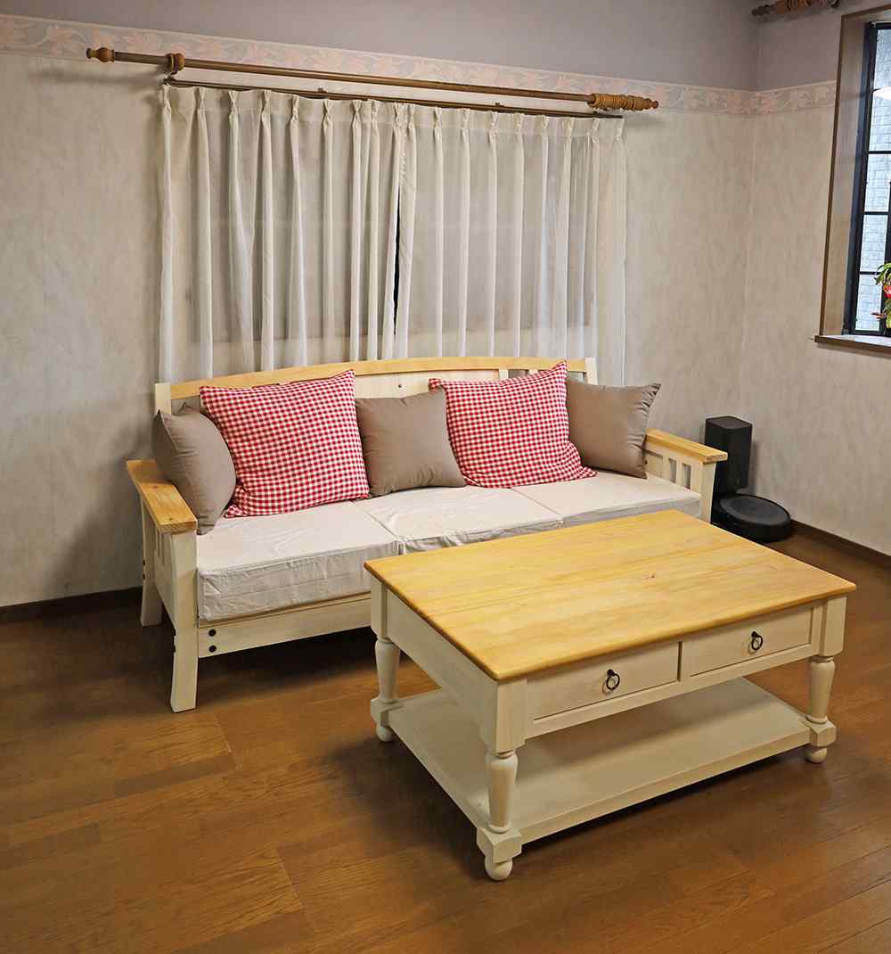 早く寝転びたくなるソファ