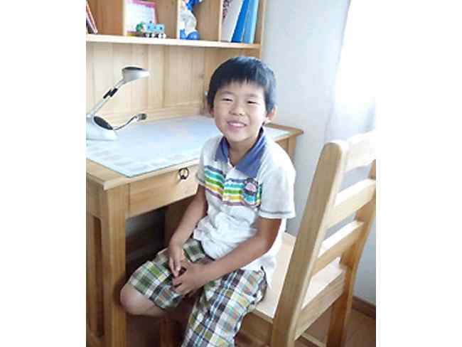 男の子に人気のカントリー学習デスク