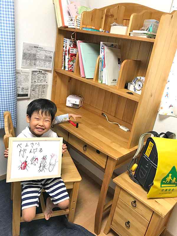 カントリー スタイルデスク納品写真