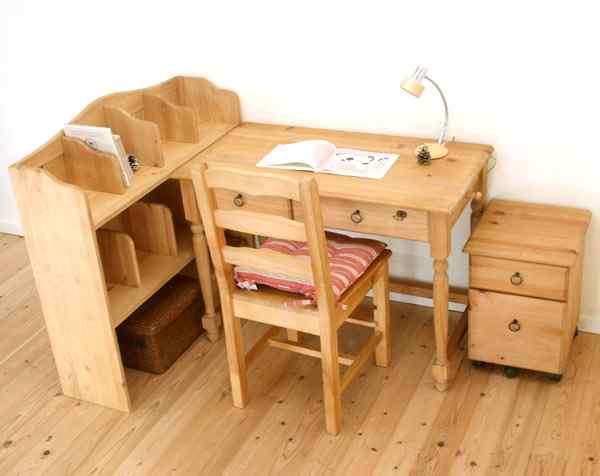 品質が人気のカントリー学習机に寄せられたお声