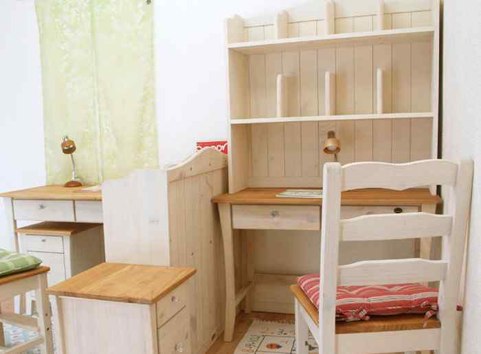 子供に安全な学習机